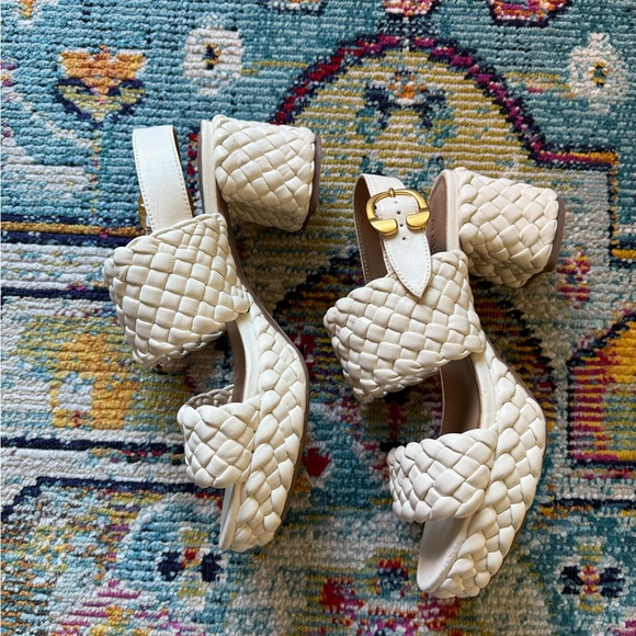 Aerosoles Camera Women’s White Sandals - Picture 12 of 12